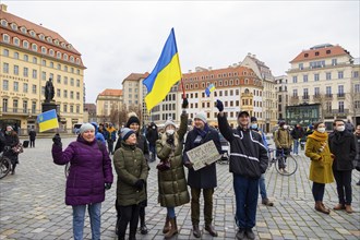 In Dresden, people gathered again on Neumarkt in front of the Church of Our Lady. On posters and