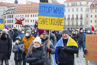 In Dresden, people gathered again on Neumarkt in front of the Church of Our Lady. On posters and