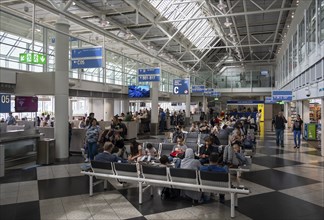 Waiting hall, Munich Airport, Bavaria, Germany, Europe