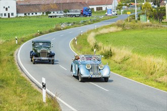 A drive for vintage vehicles. Skilful handling of the vehicle, finding the route by means of the