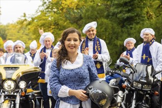 17-year-old bakery apprentice Lisa Zink is Dresden's new Stollen Girl. Her inauguration at Eckberg