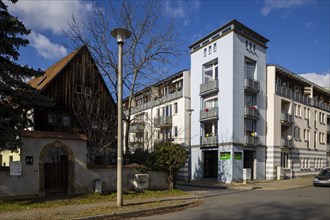 New buildings and farmstead in the old village centre of Alt Übigau