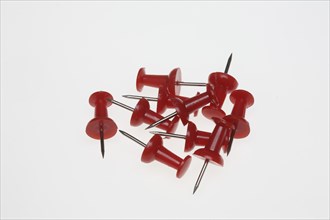 Red pins, pins, drawing pins