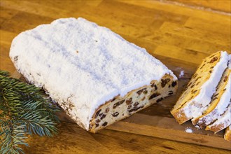 Erzgebirge Christmas stollen, there is also a stollen tradition in the Erzgebirge, the typical