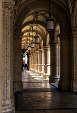 Arcades at the Vienna State Opera, Kärtner Strasse, Vienna, Austria, Europe