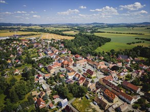 Weissenberg is located about 16 km east of the large district town of Bautzen north of the