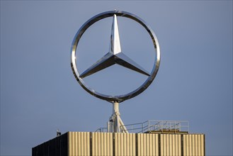 Merdedes-Stern, Daimler, Mercedes-Benz, Group Headquarters, Stuttgart-Untertürkheim,