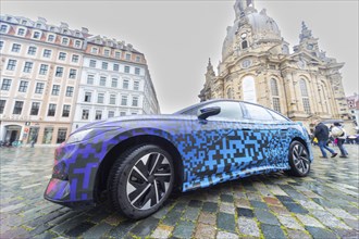 The Volkswagen ID.7 celebrates its world premiere on Monday, 17.4. A camouflaged near-production