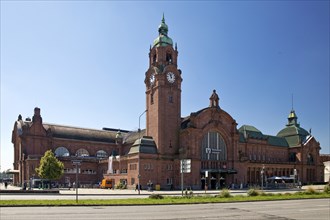 Wiesbaden Central Station, Wiesbaden, Hesse, Germany, Europe