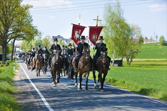 Every year at Easter there are about 5 processions in Lusatia, each with about 200 riders. The