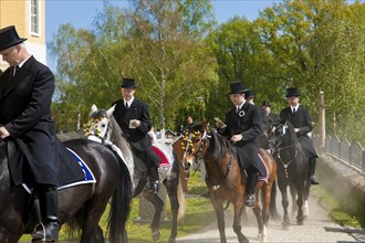 Every year at Easter there are about 5 processions in Lusatia, each with about 200 riders. The