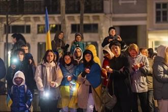 On the first anniversary of the Russian invasion of Ukraine, a large solidarity rally of Dresdeners