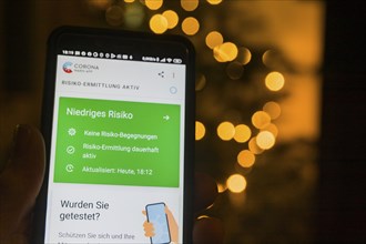 Corona Warn App in use for Christmas in Dresden. It is feared that the already very high numbers