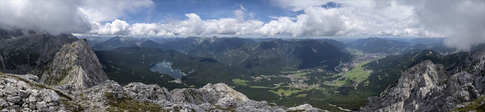 Alpine panorama, view of Eibsee lake and Werdenfelser Land, Wetterstein Mountains,