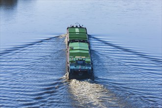 Diesbar Seusslitz pushed barge convoy on the Elbe