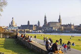 On the banks of the Elbe in Neustadt View of Dresden's Old Town