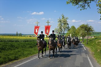 Every year at Easter there are about 5 processions in Lusatia, each with about 200 riders. The