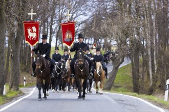 Every year at Easter there are about 5 processions in Lusatia, each with about 200 riders. The