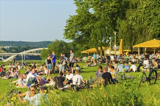 DEU Saxony Dresden Ferry Garden Dresden Johannstadt