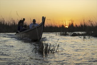 Weltkulturerbe Marschland, in Basra bei Sonnenuntergang, 10.03.2023