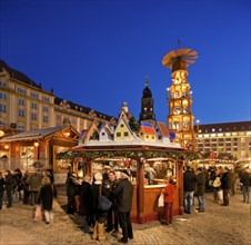 The Striezelmarkt, which has been held since 1434, is the oldest Christmas market in Germany and