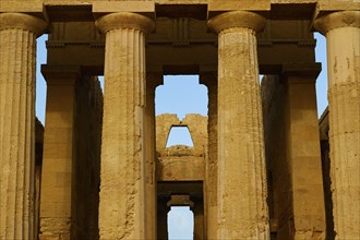 Evening light, detail, Four Pillars, chapter, Concordia Temple, Valley of the Temples, valle dei