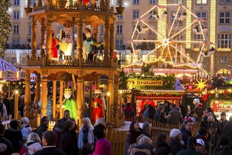 The Striezelmarkt, which has been held since 1434, is the oldest Christmas market in Germany and