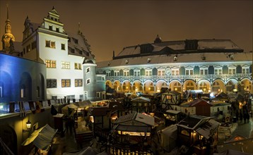 The nostalgic Christmas market in the stable yard of Dresden's Residence Palace also offers quiet