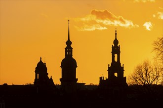 Silhouette in the evening, with Ständehaus, Hausmannsturm and Court Church