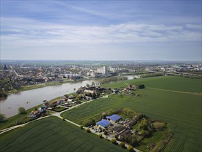 Riesa town centre on the Elbe with Promnitz Castle