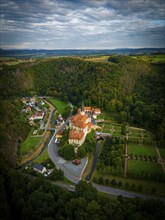 Weesenstein Castle rises on a rocky outcrop of nodular mica schist with quartzite inclusions above