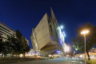 Ufa - or Kristallpalast Dresden. Architect: Coop Himmelb (l) au Construction period: 1996-98