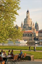 Aaugustus Garden on the banks of the Neustadt Elbe