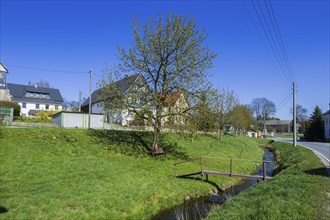 Niederottendorf is located between Berthelsdorf and Oberottendorf at the foot of the scenic Hohwald