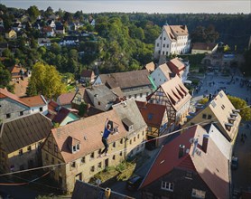 Highline and family festival in Hohnstein Highlines are stretched over the roofs of Hohnstein and