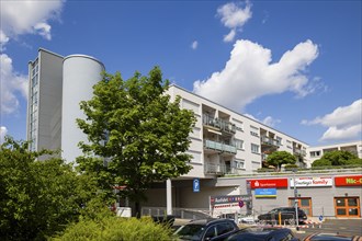 New development area Kohlenstrasse on Dresden's Sühöhe. Shopping centre