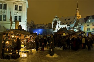 The nostalgic Christmas market in the stable yard of Dresden's Residence Palace also offers quiet