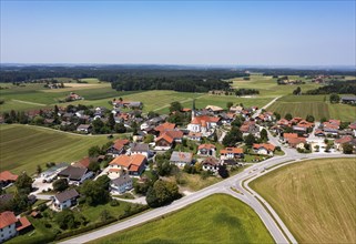 Drone image, village of Leobendorf near Abtsdorfer See, municipality of Saaldorf-Surheim,