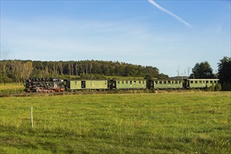 For the annual line birthday of the Lössnitzgrundbahn, many special trains from different eras of