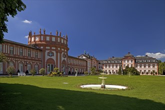 Biebrich Palace with the Rotunda from the Palace Park side, Wiesbaden, Hesse, Germany, Europe