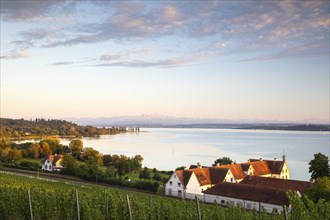 Lake Constance Maurach Castle, Unteruhldingen, Seefeld Ach estuary, Alpine chain, clouds, water,