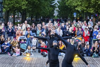 Due to the pandemic, the Schaubudensommer 2021 was moved to the more spacious main street in