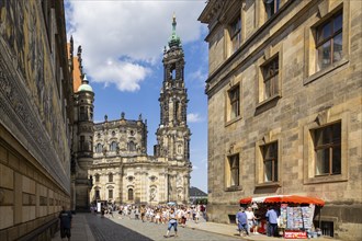 Tourists stroll across the Schlossplatz to the Princes' Procession