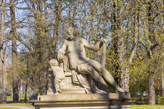 Bürgerwiese and Blüherpark, the sculpture Megara in Blüherpark