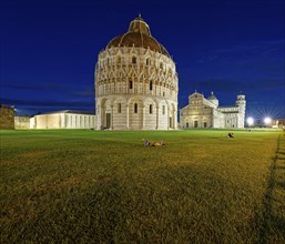 Evening, Camposanto, Baptistery, Battistero di Pisa, Leaning Tower, Torre pendente di Pisa,