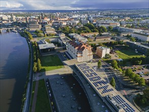 Congress Centre and Maritim Hotel am Elbufer