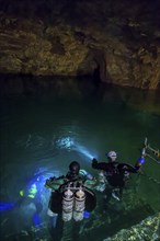 Divers in the old Miltitz lime mine