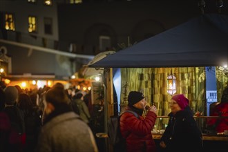 Medieval Christmas market in the stable yard of Dresden's Residenzschloss, a Renaissance knight's