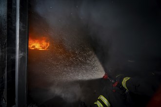 Hot training in the training container