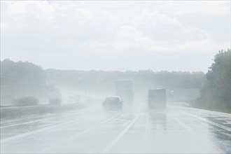 Cloudburst on the A4 motorway near Chemnitz. Many road users do not adjust their speed and driving